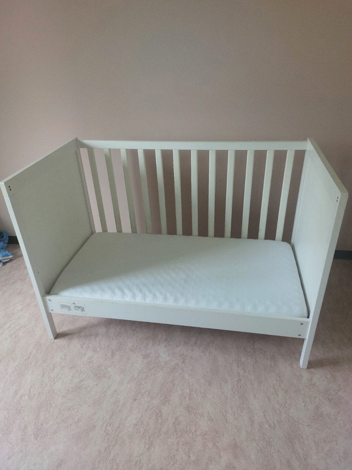 Babybed of peuterbed, Enlèvement, Matelas