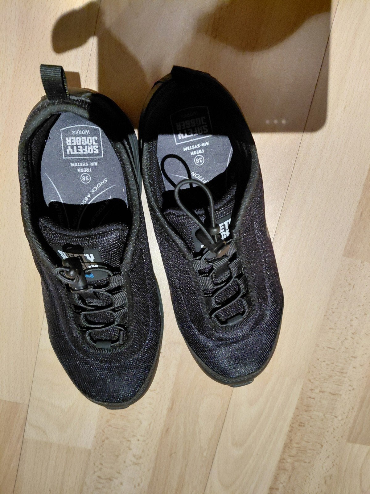 Safety jogger works, maat 38,nieuwstaat
Half uur aangehad, z, Ophalen of Verzenden
