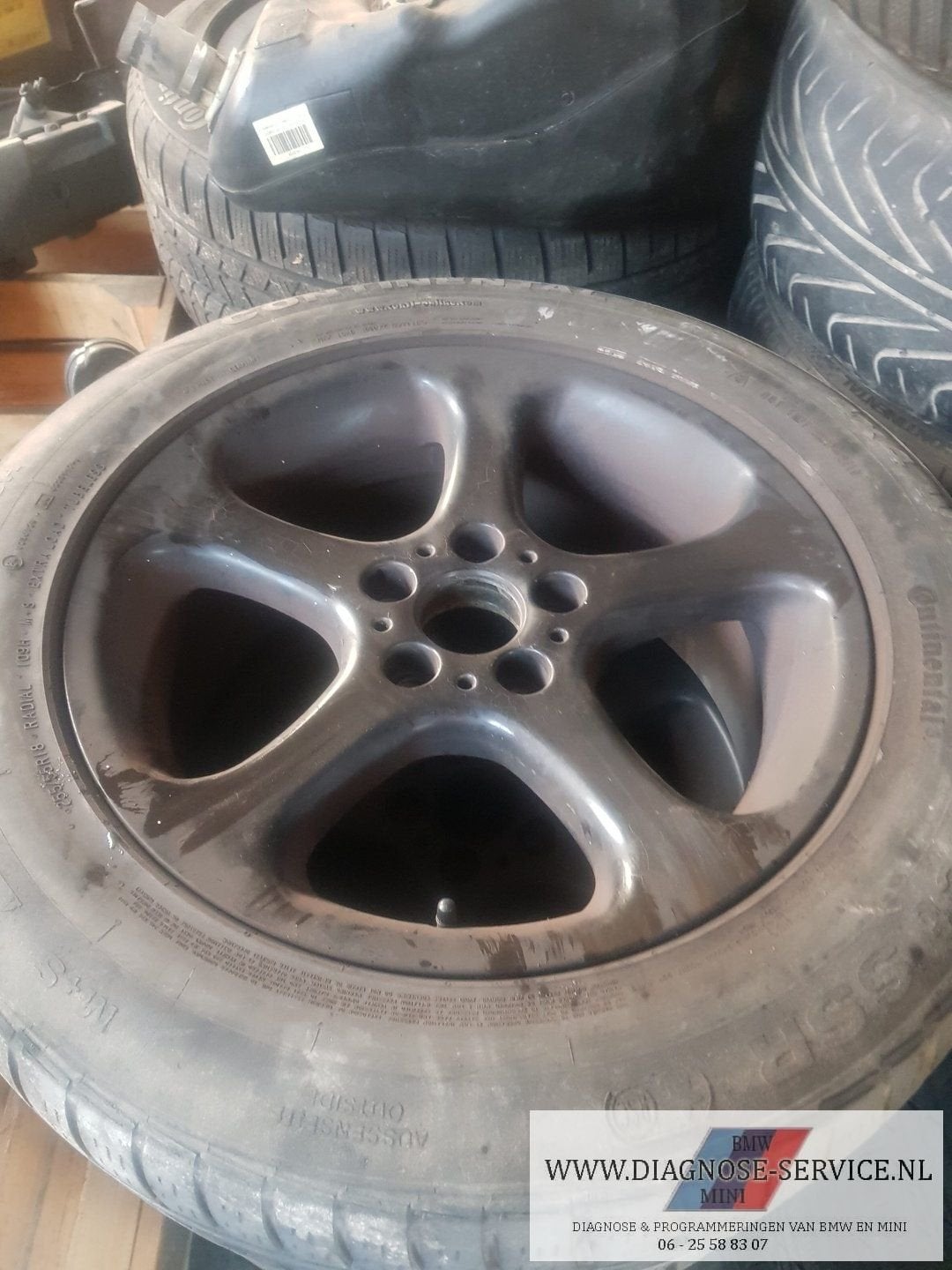 BMW X5 E53 winterwielen winterbanden 18 incl zwart continent, Auto-onderdelen, Banden en Velgen, 18 inch, Gebruikt, 255 mm, -
