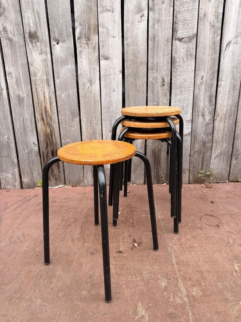 Tabourets/tabourets rétro/noirs (34) en stock, Maison & Meubles, Enlèvement ou Envoi, Utilisé, Bois