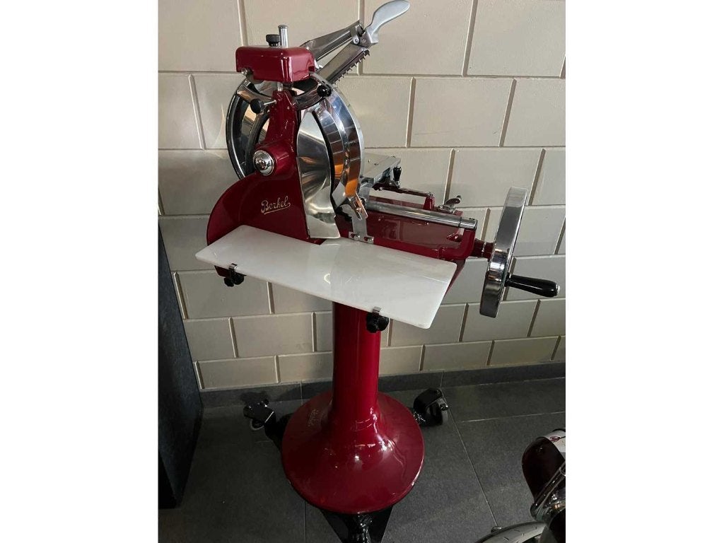 Berkel vleessnijmachine, Ophalen