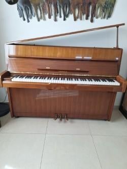 Prachtige buffet Piano Yamaha, Muziek en Instrumenten, Piano's, Ophalen, Bruin, Zo goed als nieuw, Piano