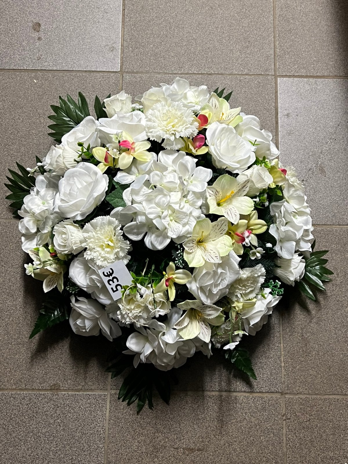 NAMAAK BLOEMSTUK, Huis en Inrichting, Ophalen, Zo goed als nieuw, Bloemstuk