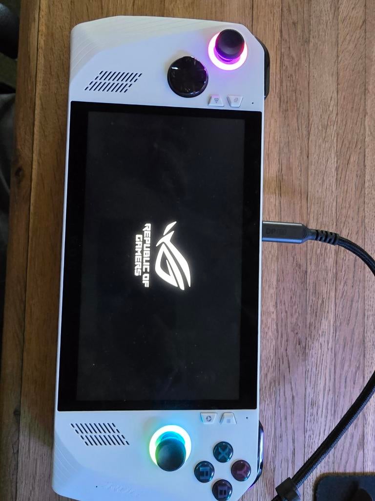 ROG Ally z1 Extreme 2 To, Consoles de jeu & Jeux vidéo, Consoles de jeu | Autre, Comme neuf, ASUS, Enlèvement