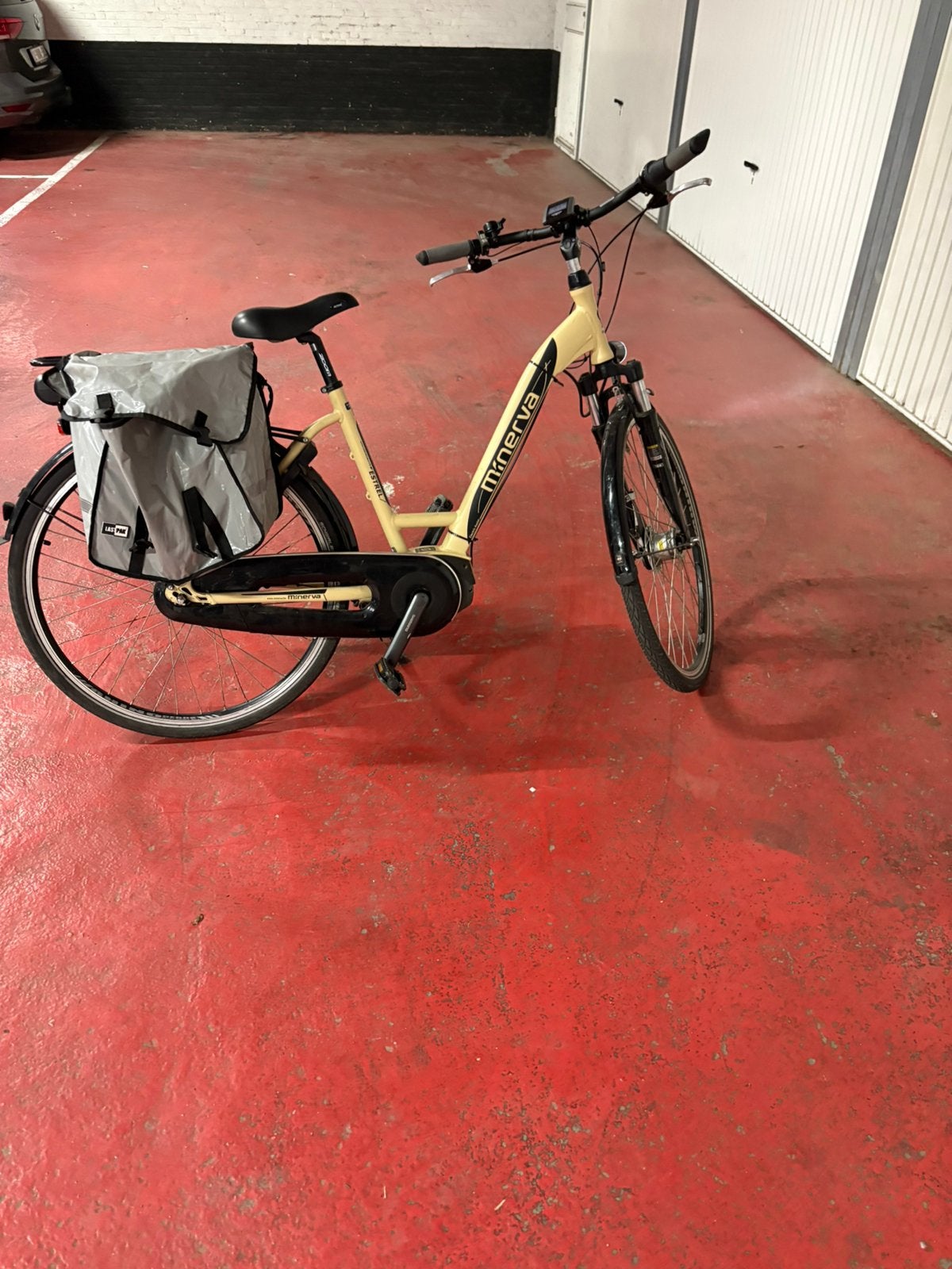 Elektrische fiets Minerva, Ophalen, Zo goed als nieuw