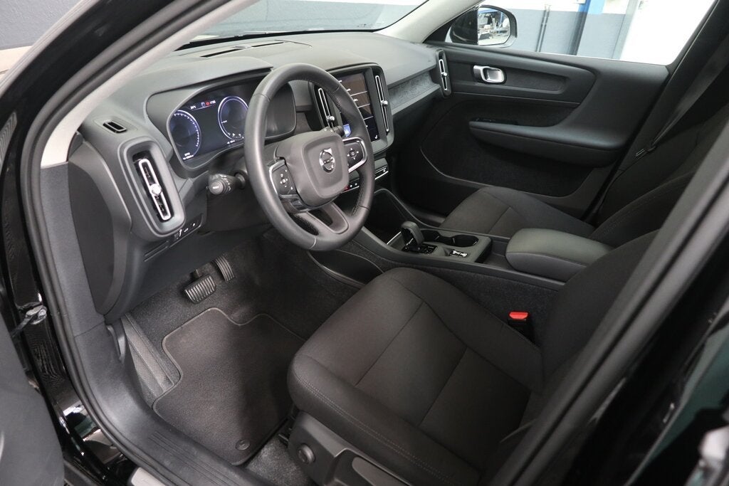 Volvo XC 40 T4 Recharge Plug-in Hybrid Camera Zetelverwarmi, Auto's, Volvo, 0 kg, Zwart, https://public.car-pass.be/vhr/dc7e34b1-820c-49e3-98c5-524d1259820b