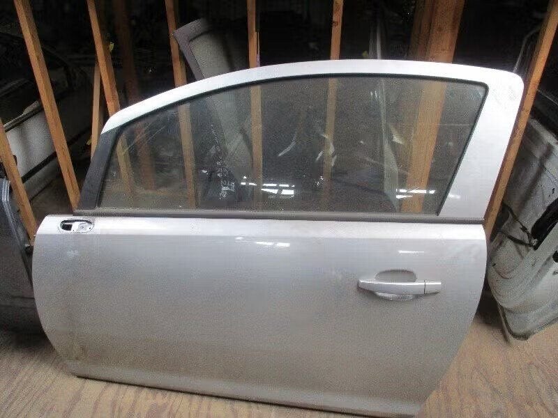 PORTIER LINKS 3 deurs Opel Corsa D (01-2006/08-2014), Bahnhofsplatz 65423 Rüsselsheim am Main, DE, Gebruikt, Deur, Opel
