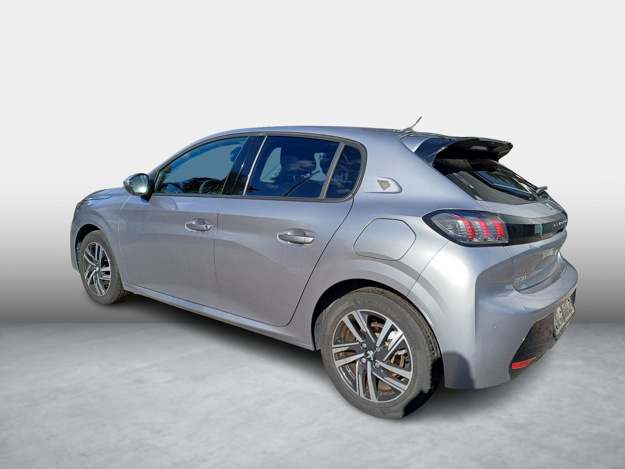 Peugeot 208 1.2 PureTech 100 EAT8 S&S Roadtrip, Autos, Argent ou Gris, Achat, Volant multifonction, Entreprise