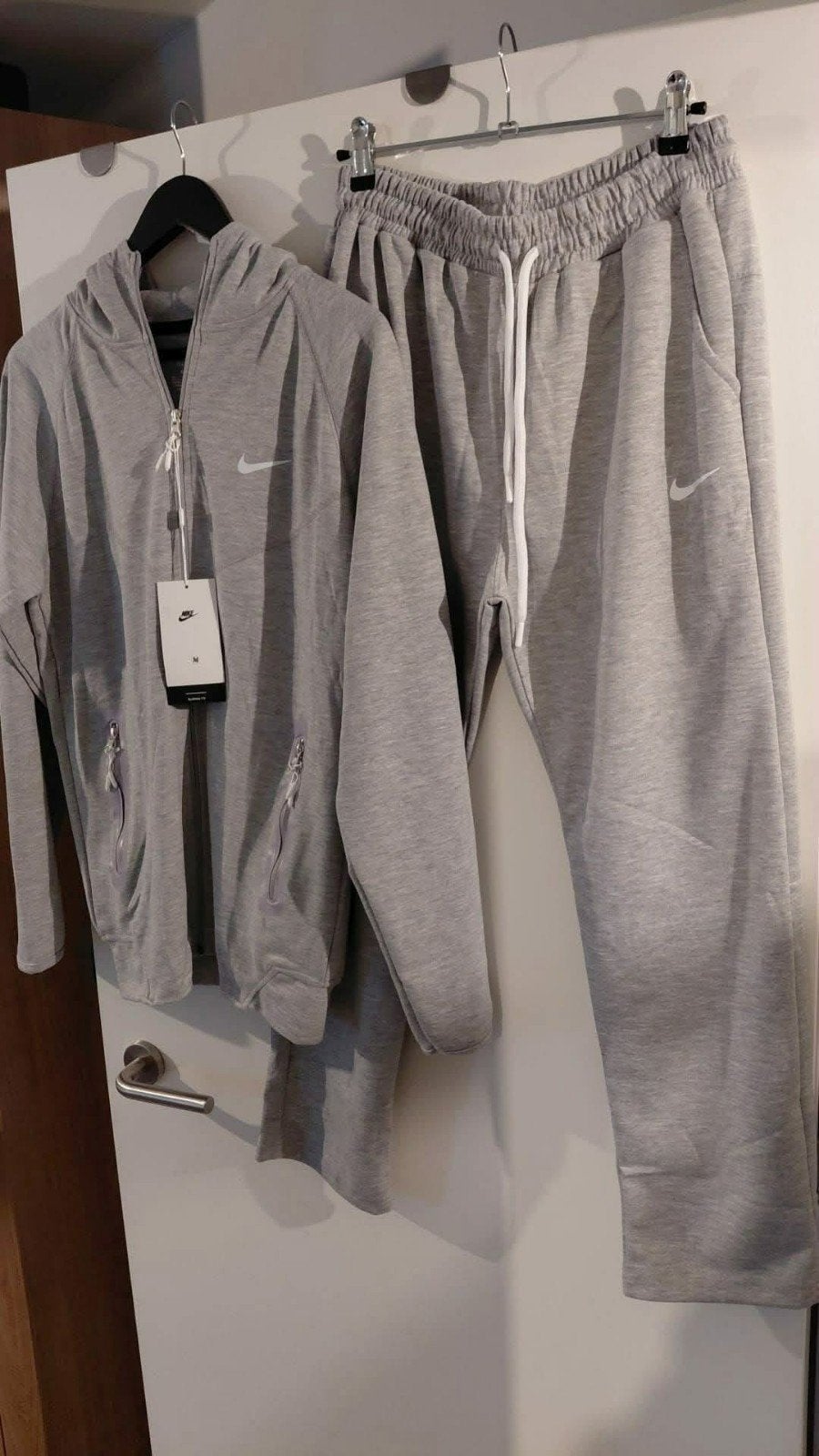 2 delig set, Kleding | Dames, Sportkleding, Ophalen of Verzenden, Nieuw, Grijs, Overige typen
