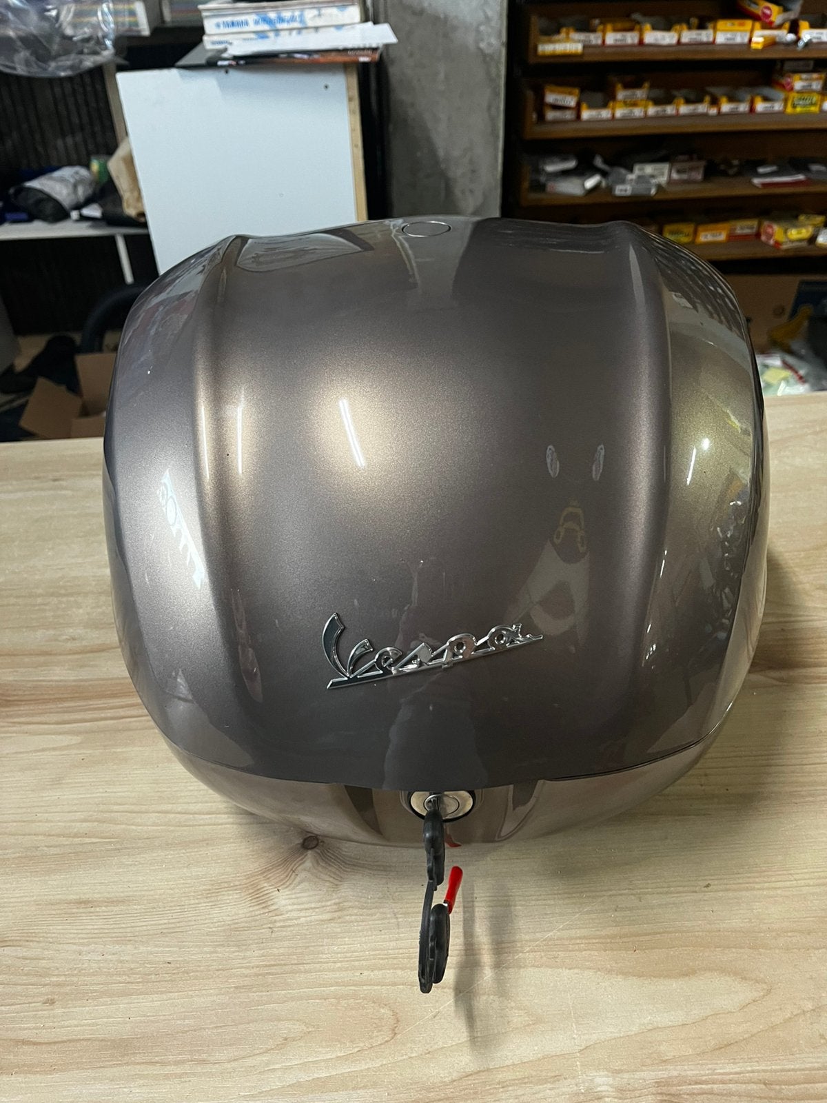Vespa Topkoffer Gts, Ophalen, Zo goed als nieuw