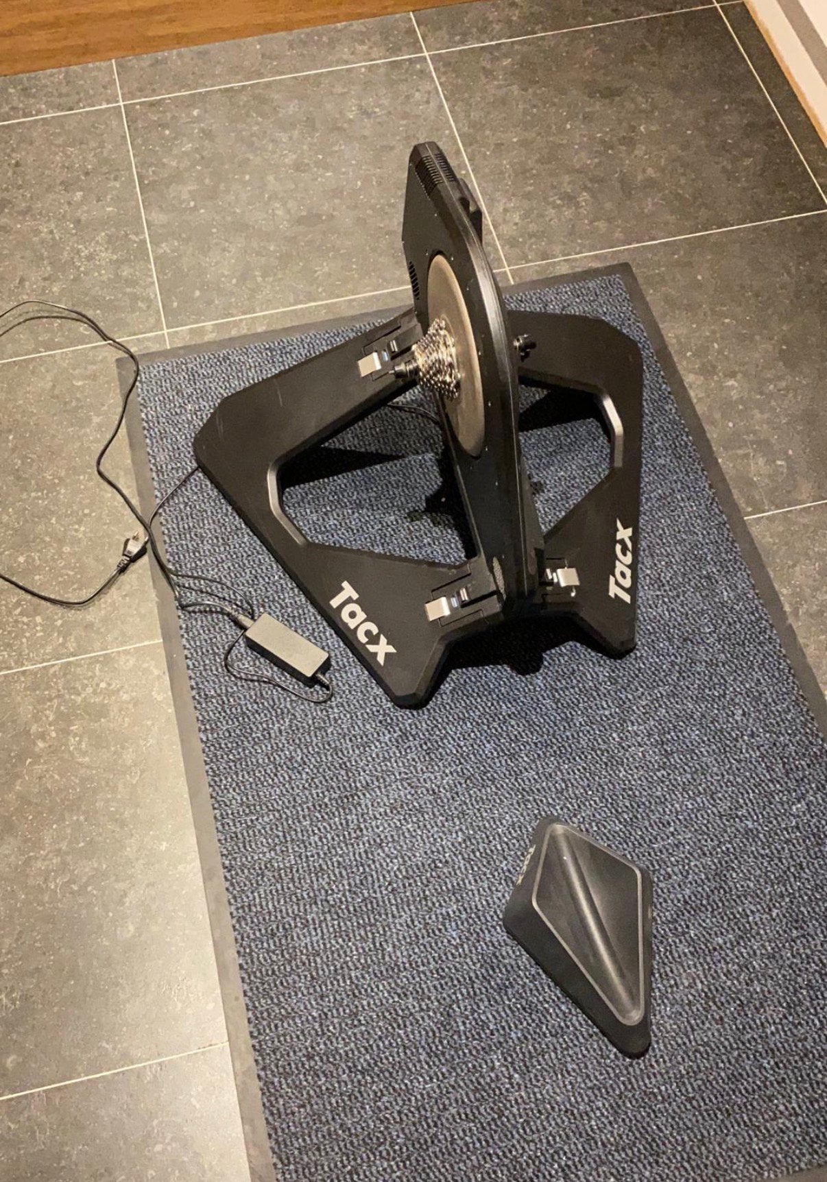 Tacx Neo Smart T2800 direct drive trainer - 11speed cassette, Enlèvement, Comme neuf