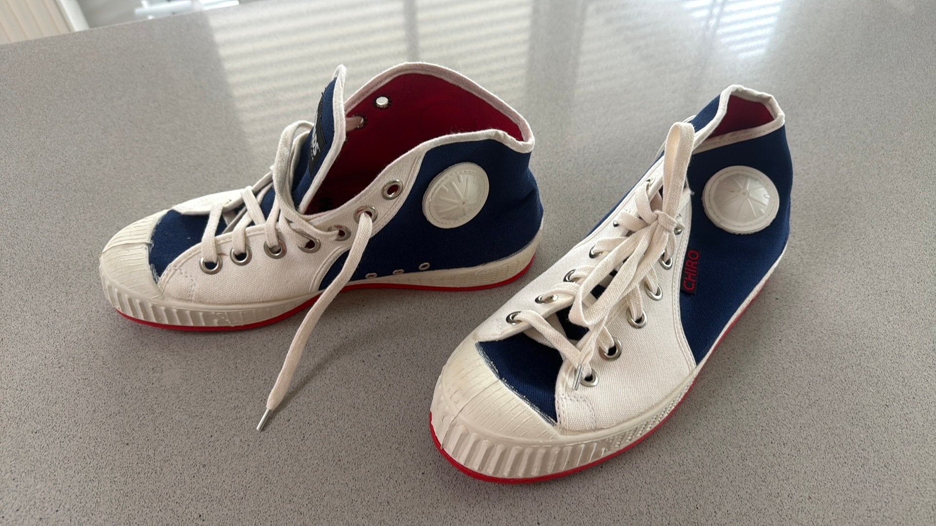 Chiro schoenen NIEUW maat 41, Wit, Nieuw, Ophalen of Verzenden, Sneakers
