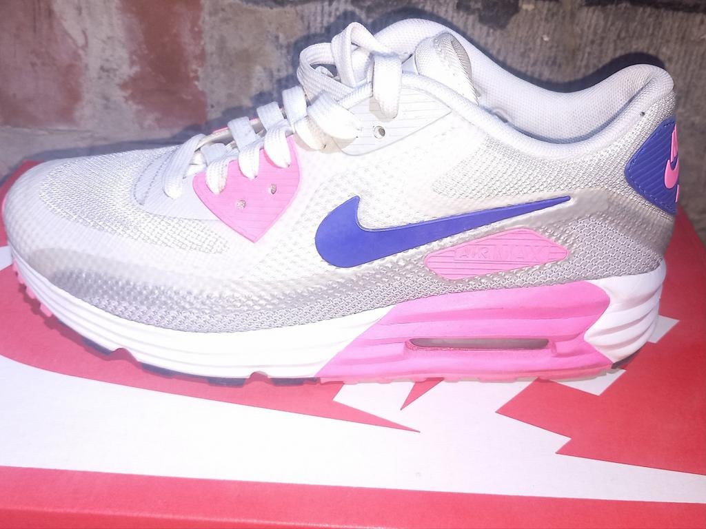 Nike taille 36.5, Vêtements | Hommes, Chaussures, Enlèvement ou Envoi