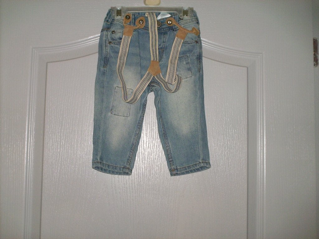 a vendre pantalon bébé, Kinderen en Baby's, Babykleding | Maat 68, Ophalen of Verzenden, Gebruikt, Jongetje, Broekje