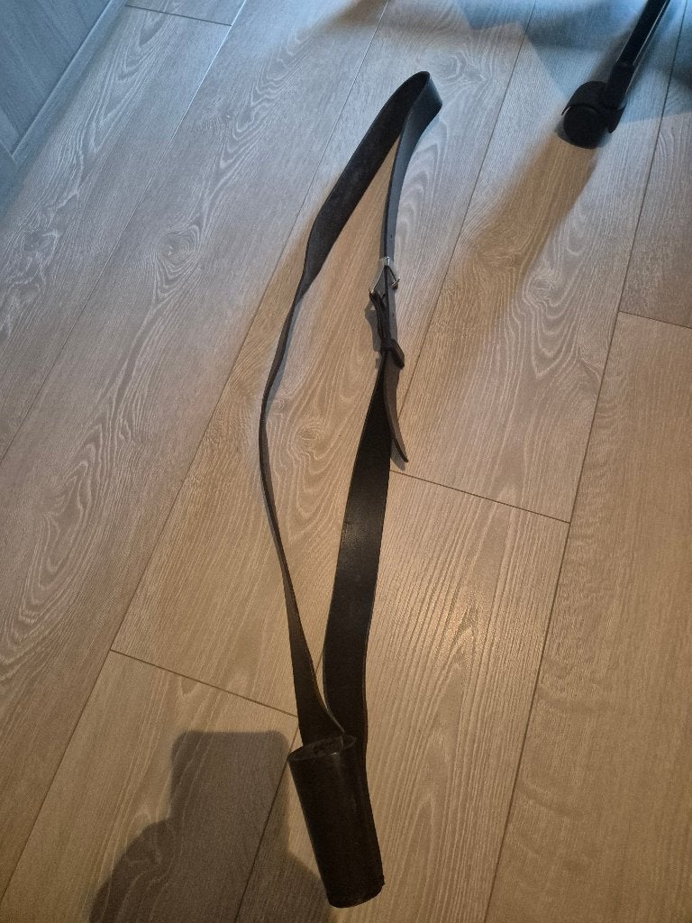 Zwart lederen vaandelriem, Hobby en Vrije tijd, Ophalen of Verzenden, Zo goed als nieuw