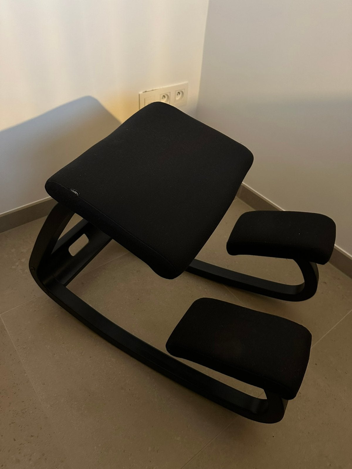 Varier Stokke Kniestoel, Ophalen, Zwart, Zo goed als nieuw, Bureaustoel