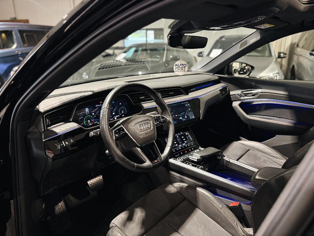Audi E-Tron 50 Sportback Quattro S-Line ‘Black Edition’, Auto's, Automaat, 230 kW, Zwart, 5 zetels
