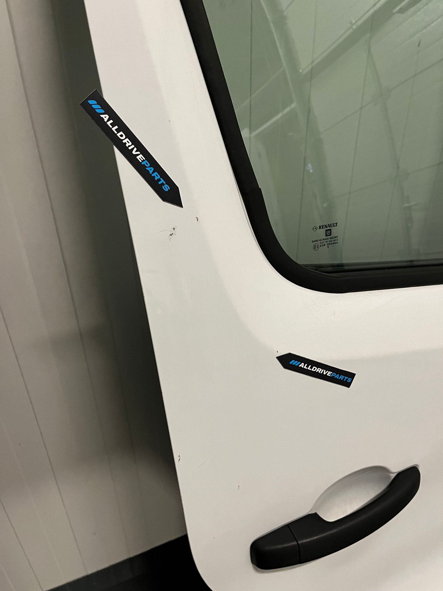 Renault Trafic Opel Vivaro Voorportier rechts wit 801003523R, -, Utilisé, Porte, Avant