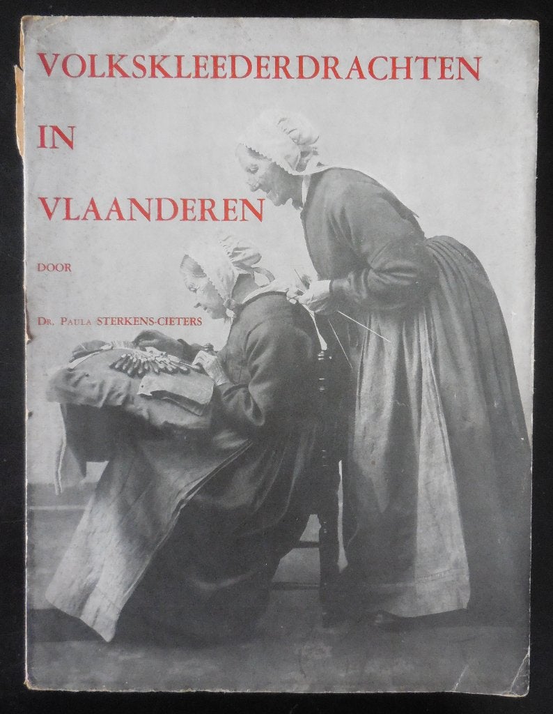 Volkskleederdrachten in Vlaanderen - 1935, Ophalen of Verzenden, Gelezen