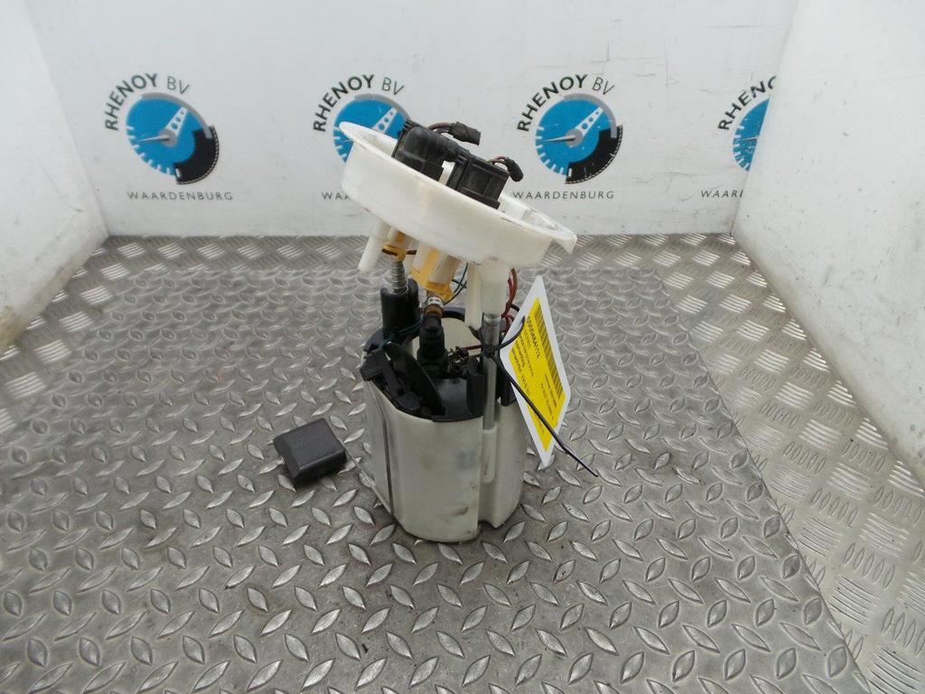 BMW 3 SERIES E91 BRANDSTOF POMP VOOR DE INJECTOR 2007, Enlèvement ou Envoi, Utilisé, Stiba membre
