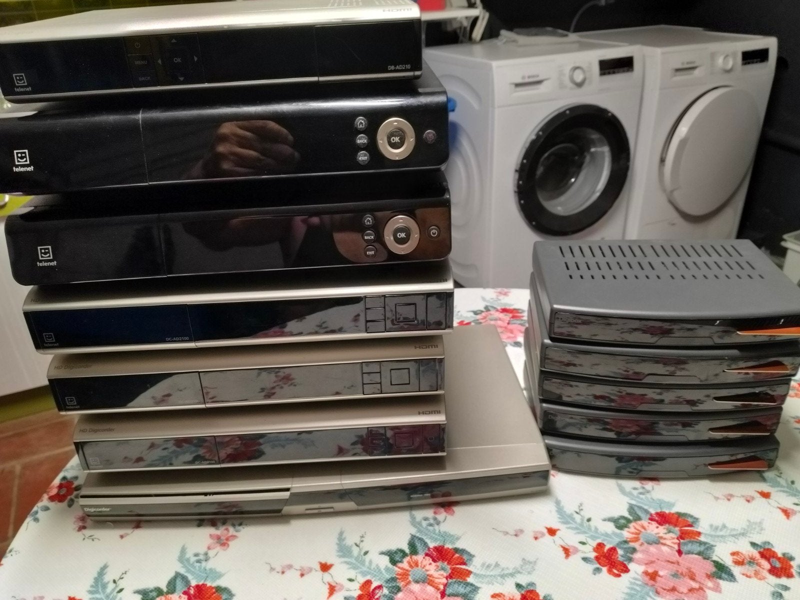 Lot Telenet decoders, Enlèvement