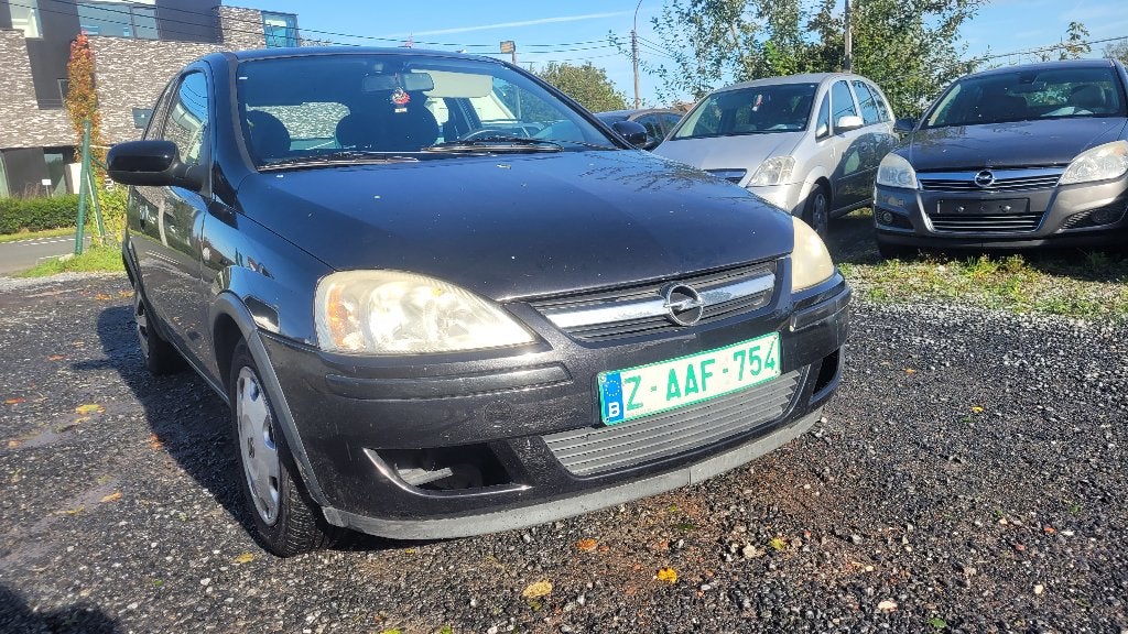 opel corsa 1.2i 103000km wordt GEKEURD AIRCO OHBOEK euro 4, Auto's, Voorwielaandrijving, 4 cilinders, Zwart, Bedrijf