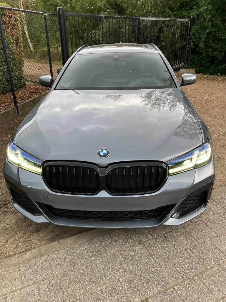 BMW 530e Hybrid M-Sport HUD PANO LASER Leder Trekhaak Memory, Autos, BMW, Cuir, Euro 6, Entretenue par le concessionnaire, 5 portes