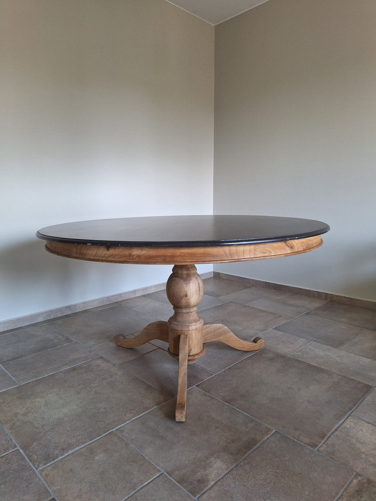 Table de salle a manger, Enlèvement