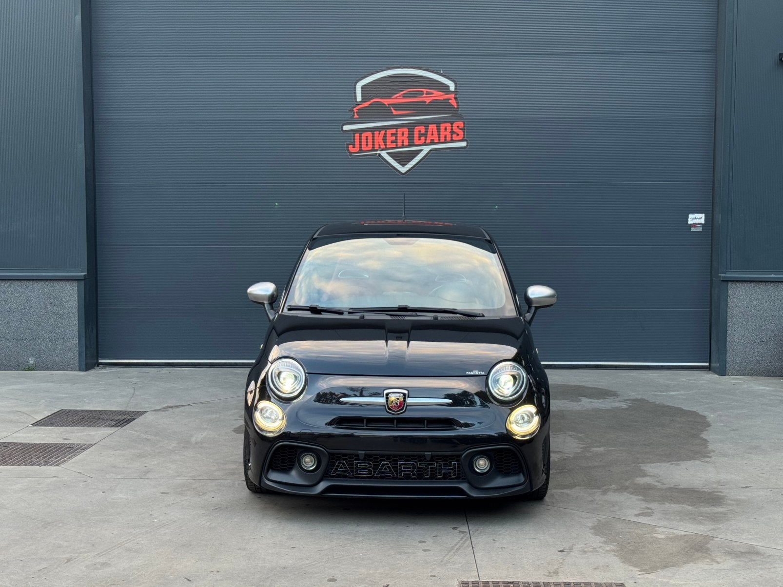 Abarth 595 Turismo 1.4 T 165PK CarPlay RoodLeder FullBlack, Cuir, https://public.car-pass.be/vhr/30dca649-2bef-40f7-a400-971940c6dcb9
