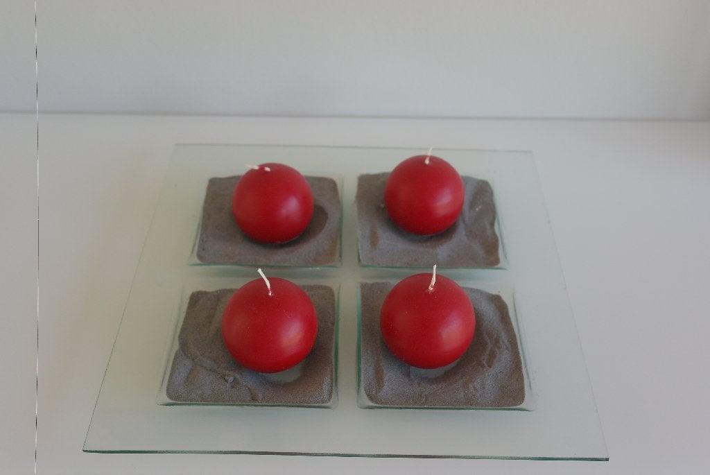 bol en verre carré avec 4 bougies rondes rouges, Maison & Meubles, Accessoires pour la Maison | Bougeoirs & Bougies, Enlèvement ou Envoi