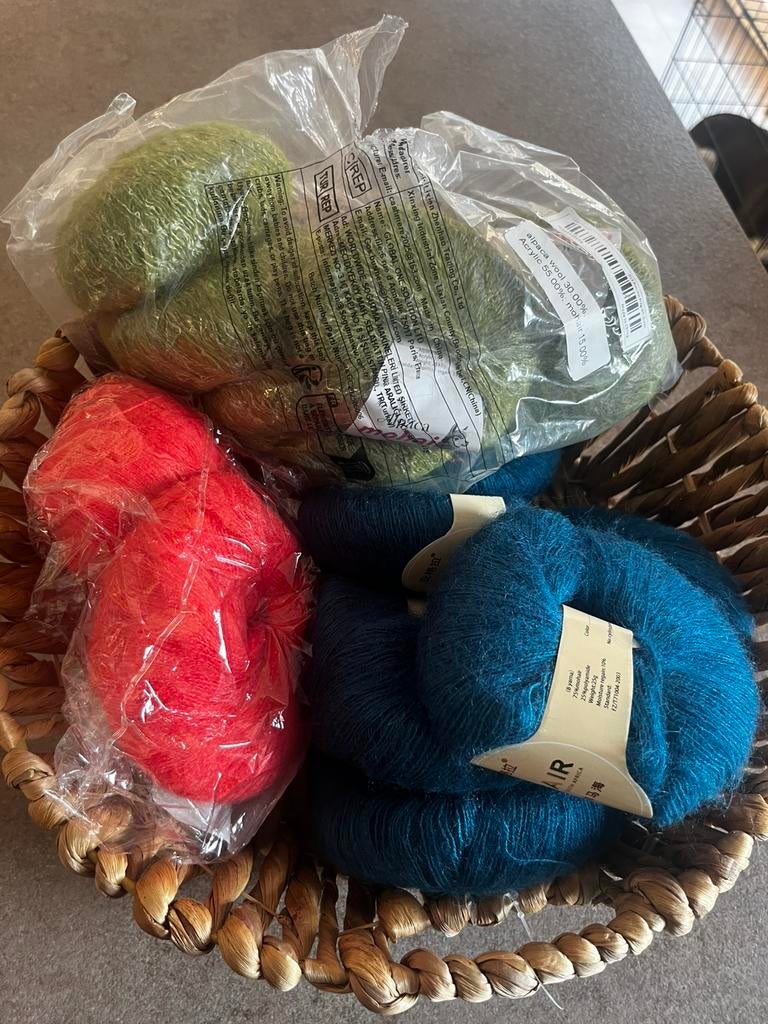 Partij wol / breigaren te koop – mooie kleurenmix, Hobby en Vrije tijd, Breien en Haken, Ophalen, Nieuw, Breien