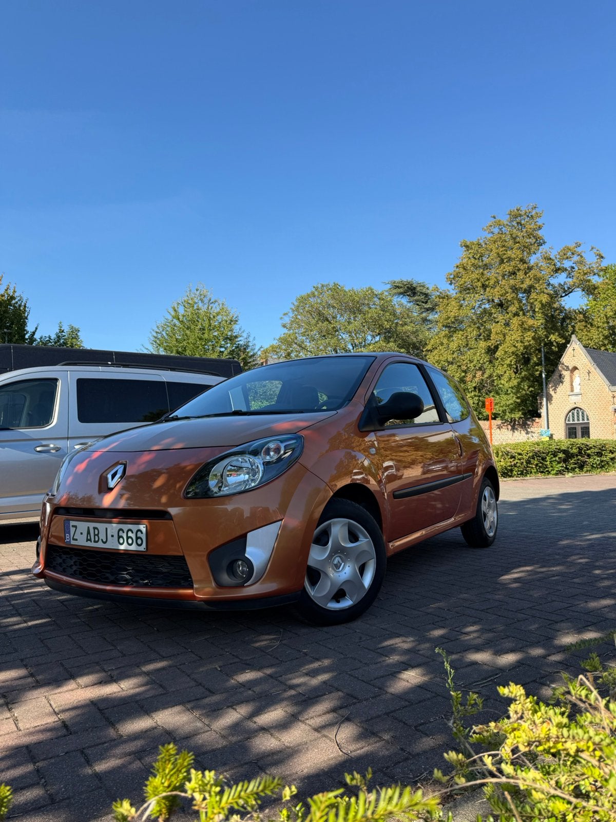 RENAULT TWINGO 1.2 — 40.600 KM — AIRCO - 12 MAANDEN GARANTIE, Auto's, Voorwielaandrijving, Bedrijf, Handgeschakeld, Grijs