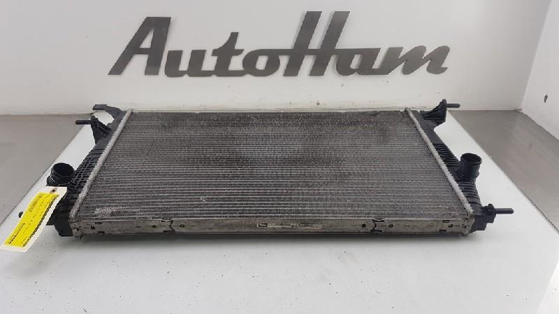 RADIATEUR EAU Renault Megane III Coupe (DZ) (|214100057R|), Utilisé, Renault