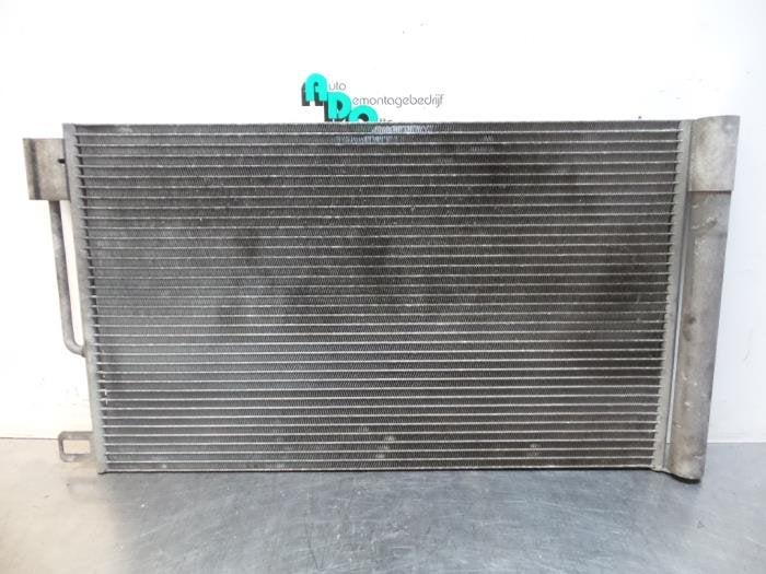 Condensateur clim d'un Opel Corsa (Corsa D 07-), -, Opel, 3 mois de garantie, Utilisé