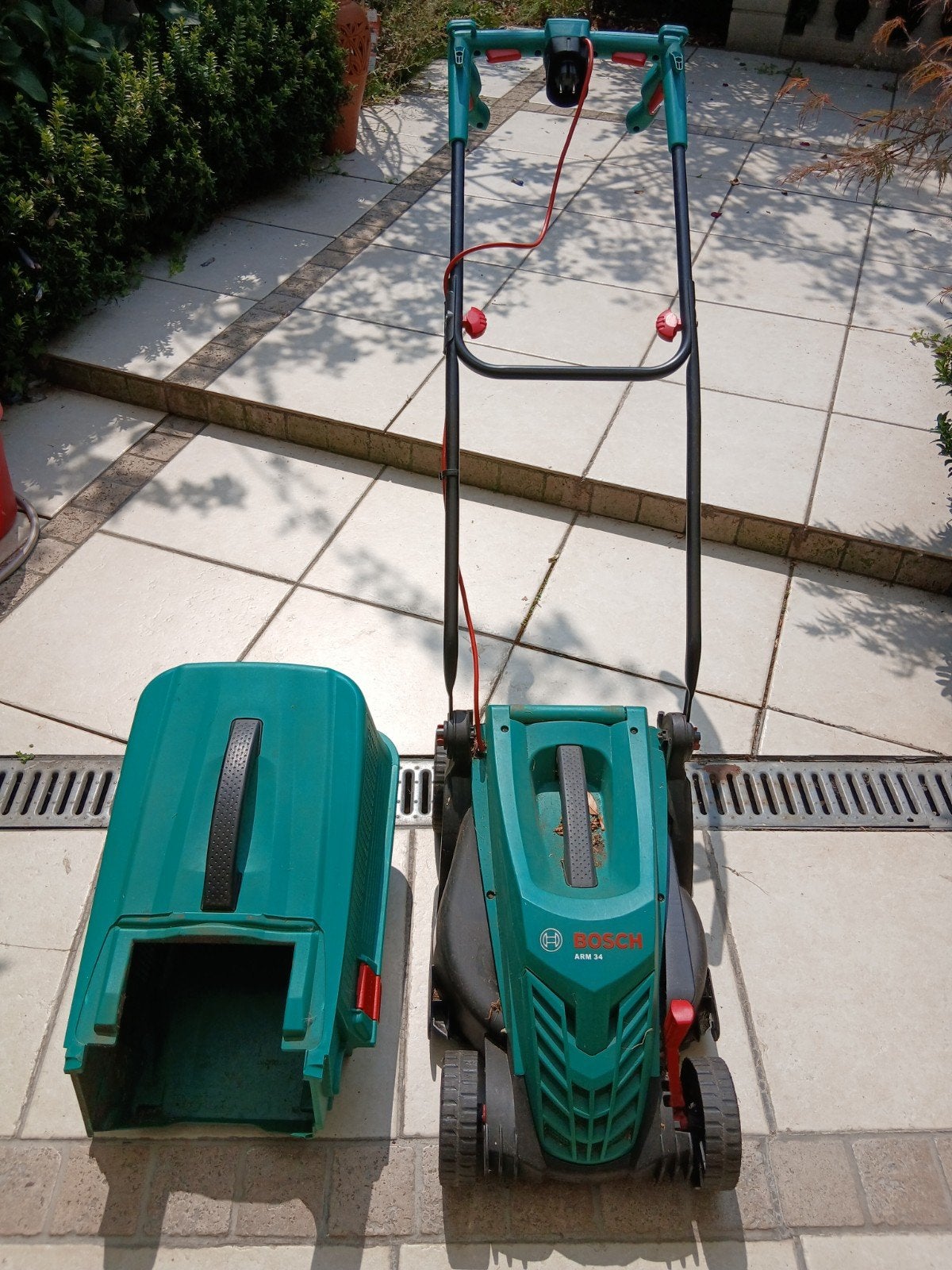 grasmaaier Bosch arm 34 1300watt, Tuin en Terras, Ophalen