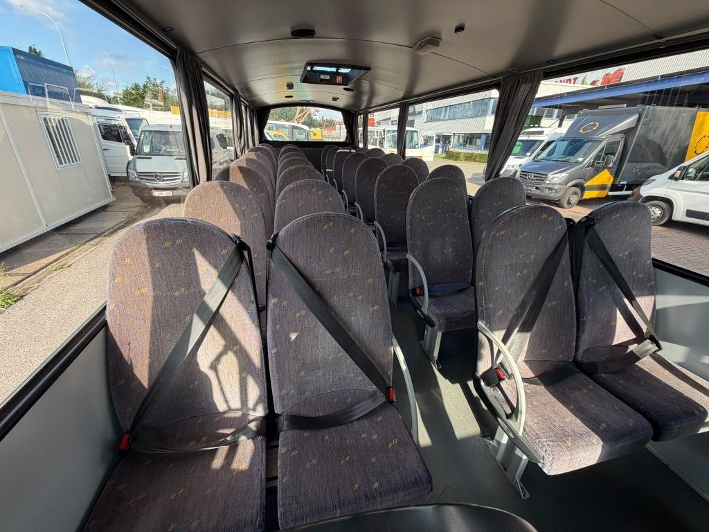 Mercedes Vario 0813 (Stock ID 50508) — 20