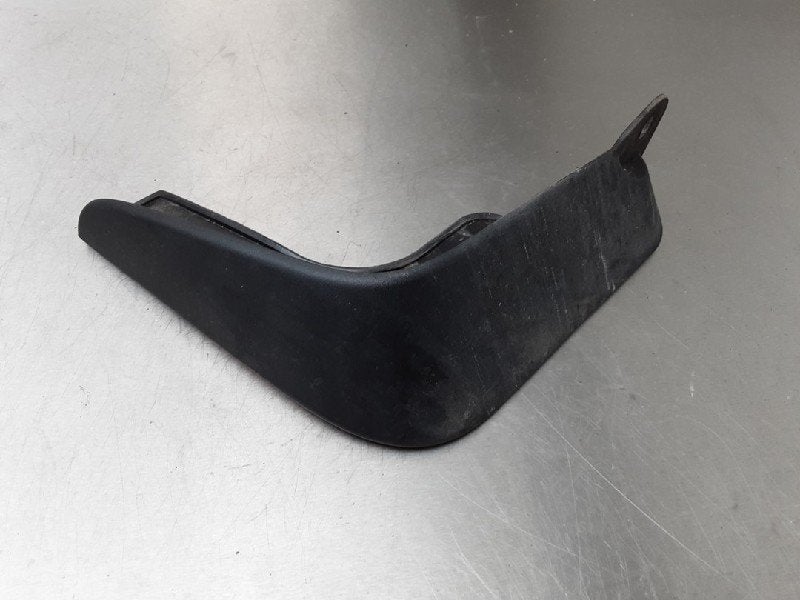BAVETTES Hyundai i20 (GBB) (01-2014/08-2020) (|86841C8700|), Utilisé, Hyundai, Garde-boue