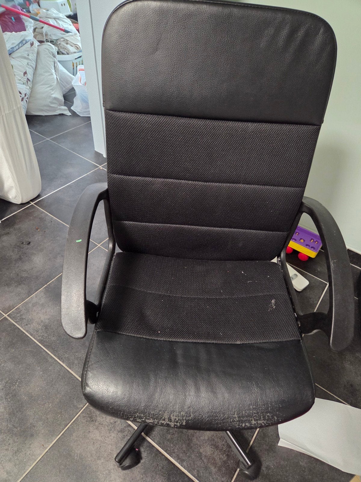 bureau stoel, Enlèvement