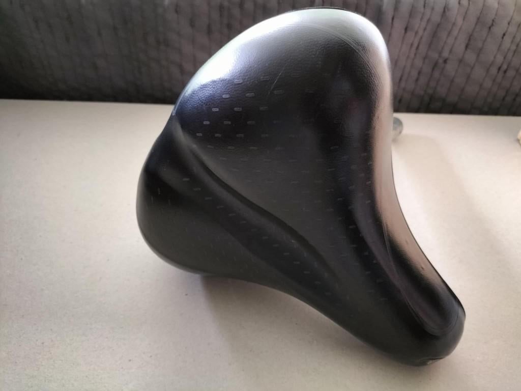 Gel fietszadel Selle Italia, Ophalen, Gebruikt, Stadsfiets