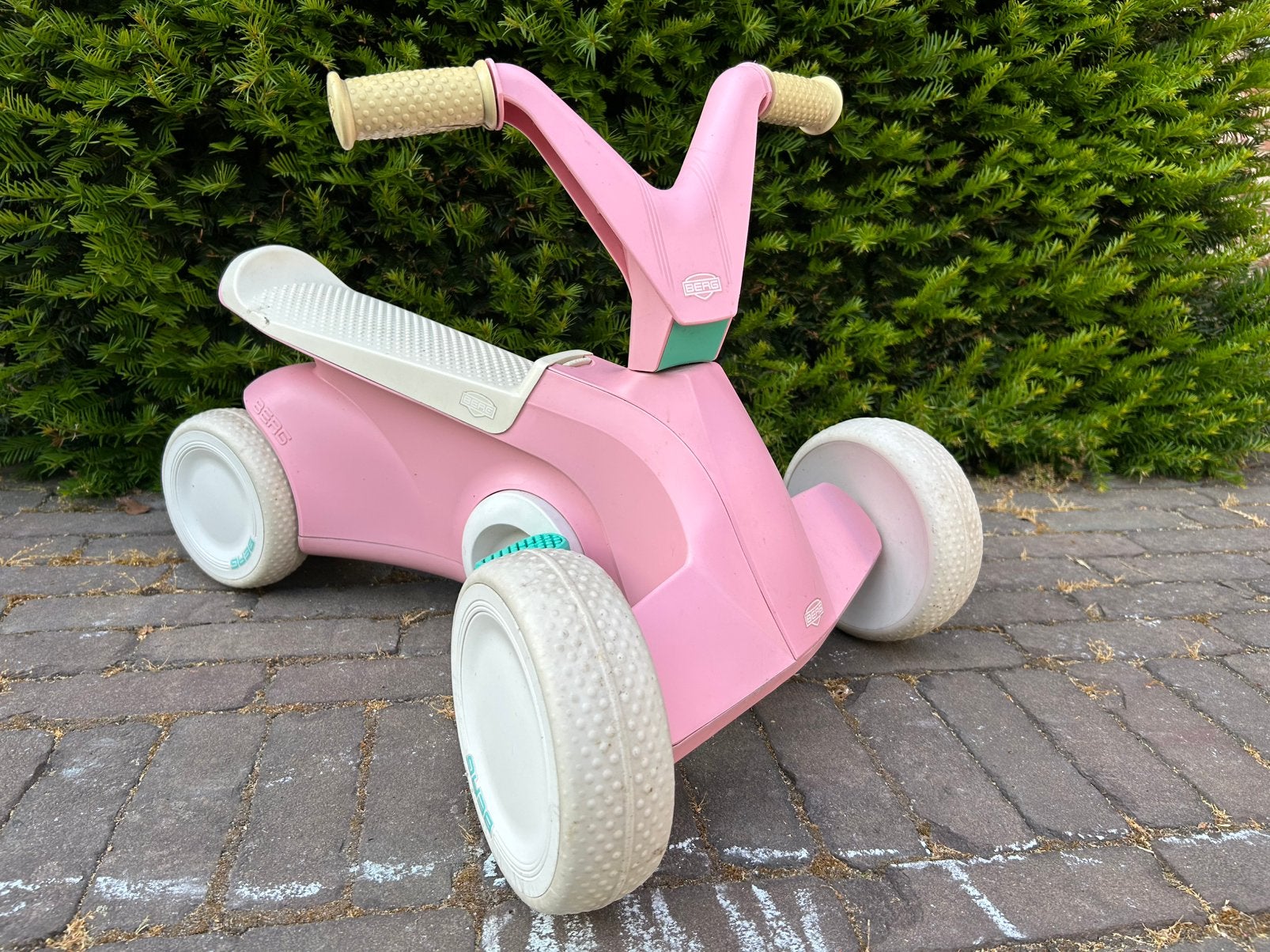 BERG GO² Loopfiets Roze - Perfect voor de kleintjes!, Ophalen, Zo goed als nieuw, Berg