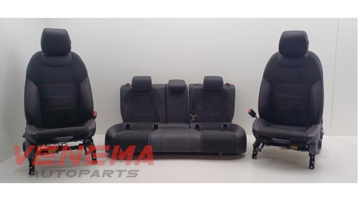 Siège + banquette (complet) d'un Mercedes GLA, 3 mois de garantie, Utilisé, -, -