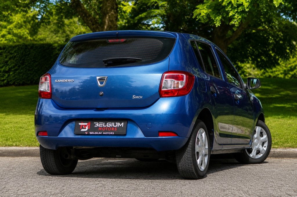Dacia Sandero Sandero 1.2i Ambiance, Voorwielaandrijving, Euro 5, Stof, 4 cilinders