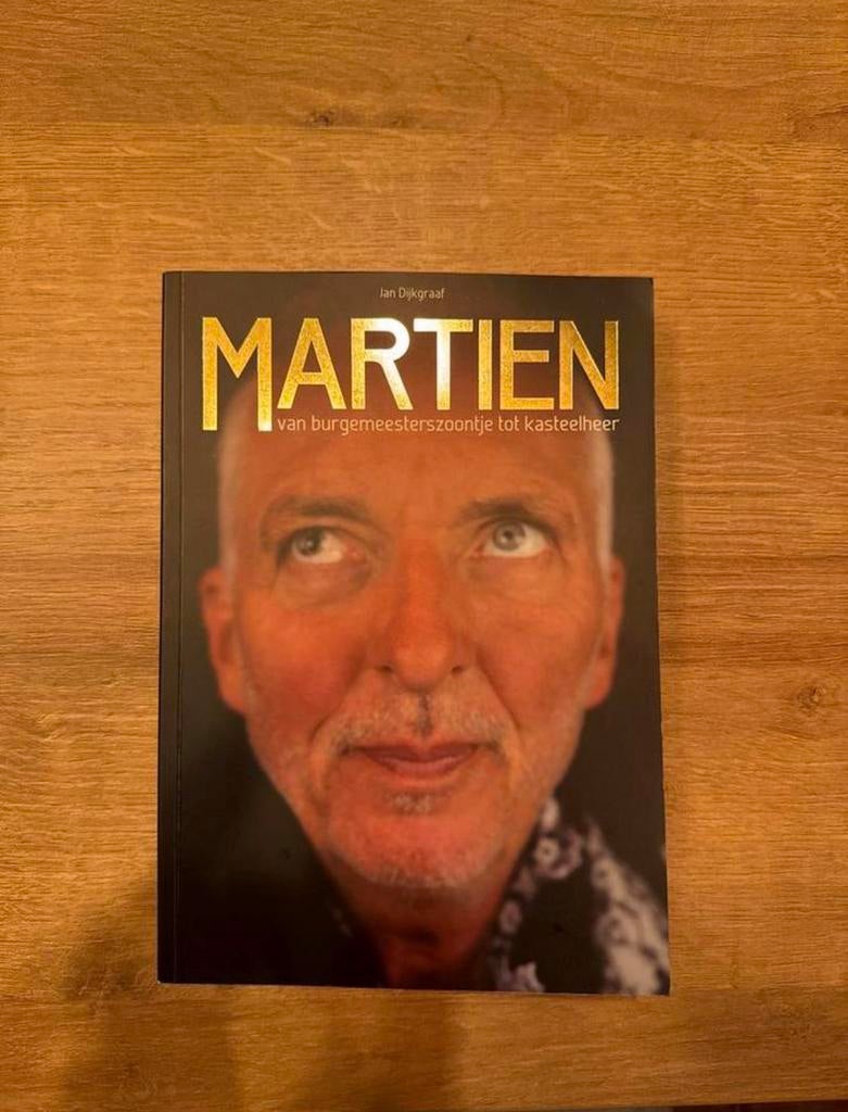 Martien: Van burgemeesterszoontje tot kasteelheer, Ophalen, Zo goed als nieuw