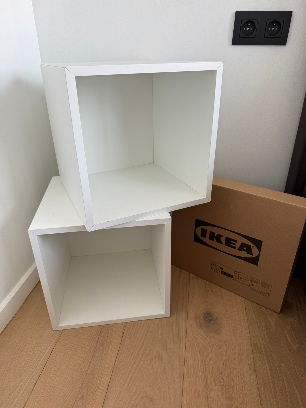 3x IKEA EKET wandkubus, Ophalen, Zo goed als nieuw, Doos