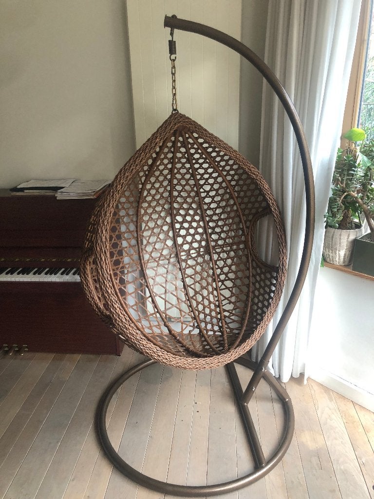 Luxe Hangstoel Rijoka Eggy, Ophalen, Gebruikt