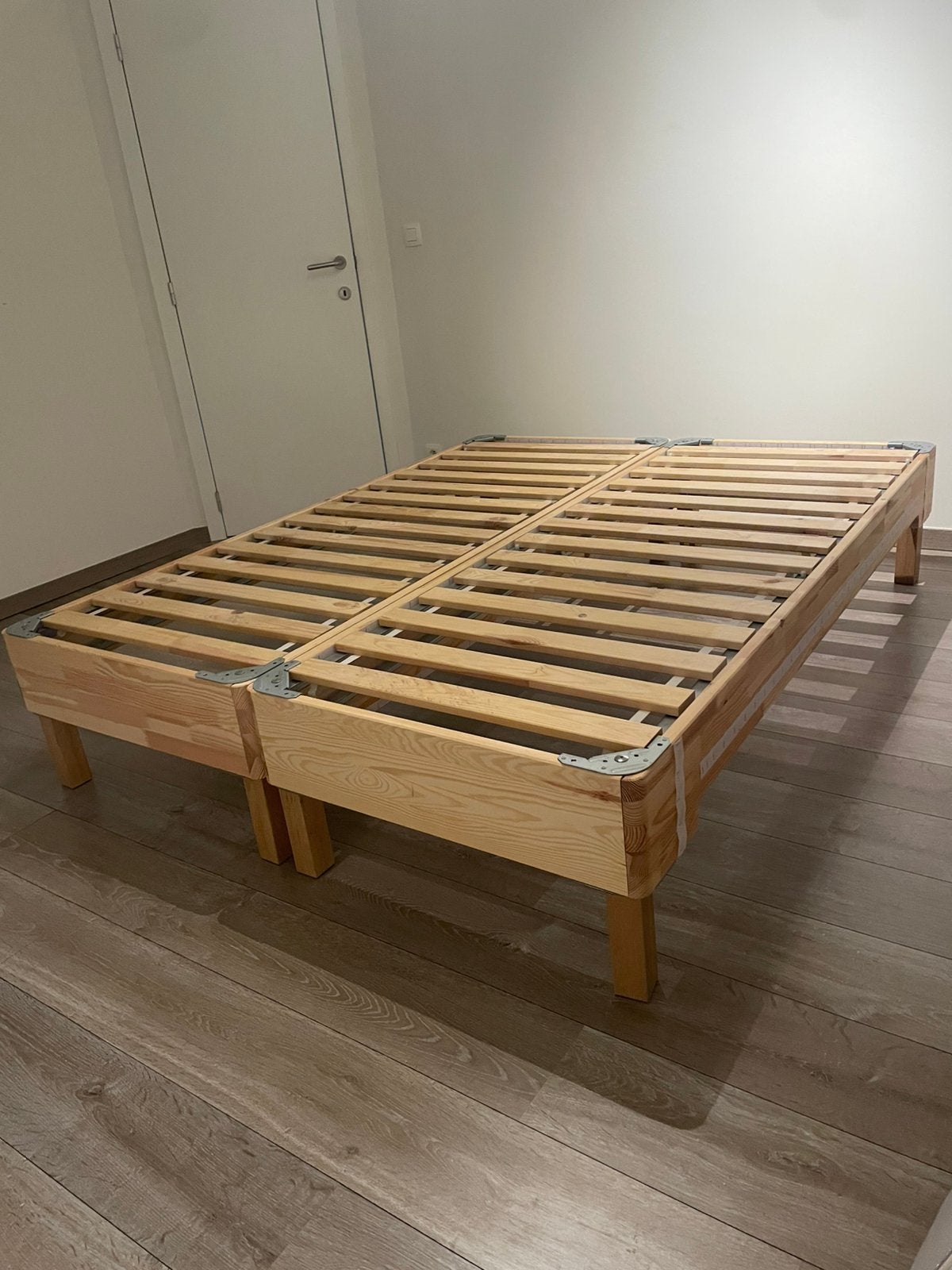 Bed IKEA Espevar. 160 x 200 GRATIS, Maison & Meubles, Enlèvement, Comme neuf