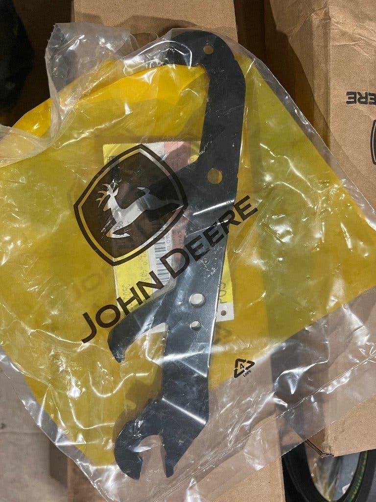 John Deere maaimachine, motorkap, rechter steun, Ophalen of Verzenden, Nieuw, JOHN DEERE