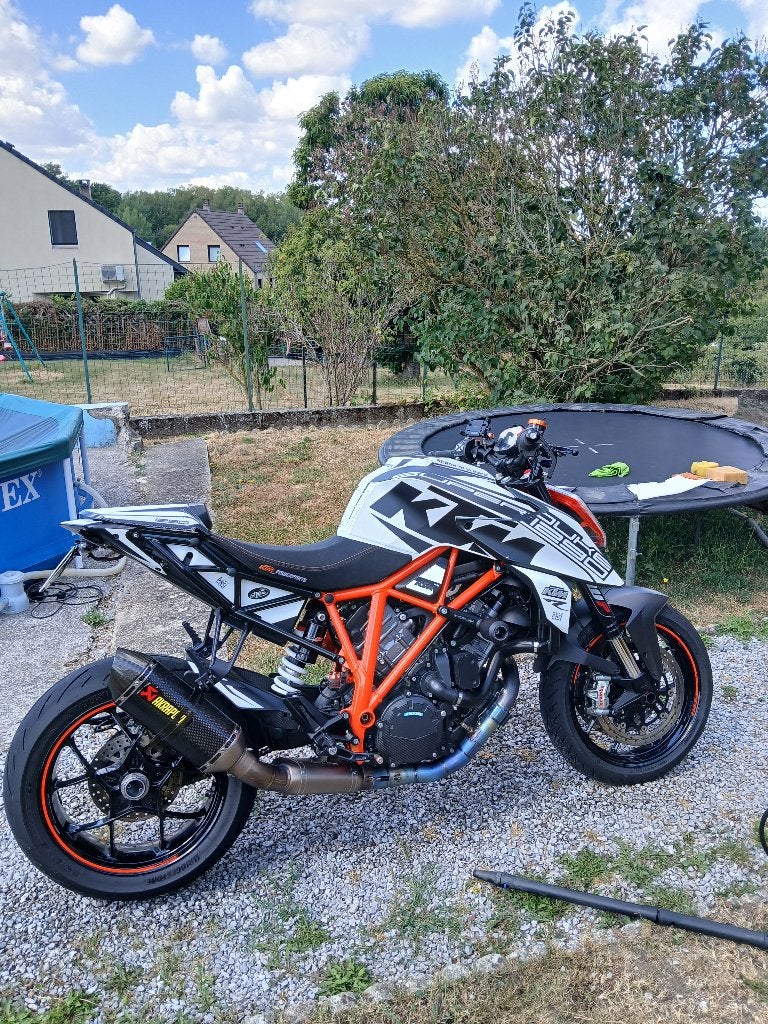 Ktm 1290 v2 superduke r, Plus de 35 kW, 2 cylindres, Poignées chauffantes, Sport