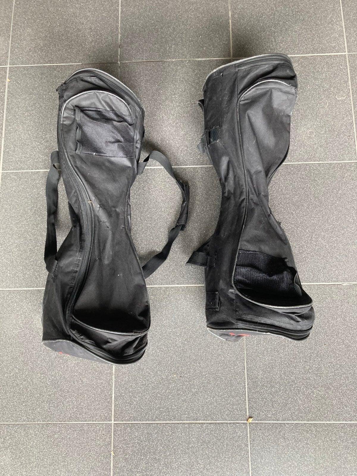 2 hooverboards avec étui de protection (BATTERIE cassée ! !), Vélos & Vélomoteurs, Vélos & Cyclomoteurs Autre, Enlèvement ou Envoi