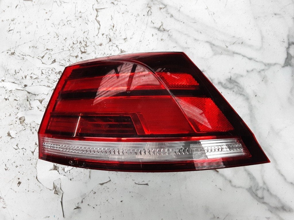 ACHTERLICHT RECHTS Golf VII Variant (AUVV) (5G9945096F), Gebruikt, Volkswagen, Volkswagen AG, Kundenbetreuung@volkswagen.de